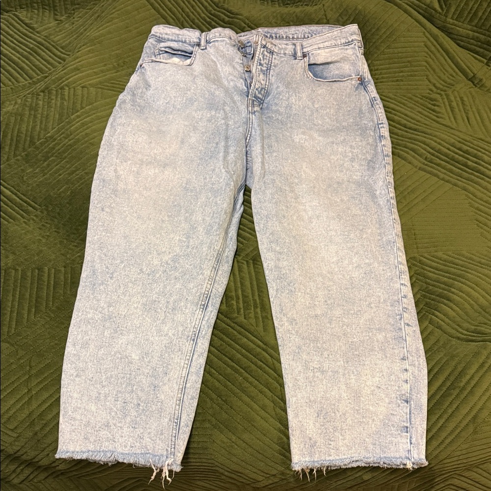 Light Wash Denim Jeans